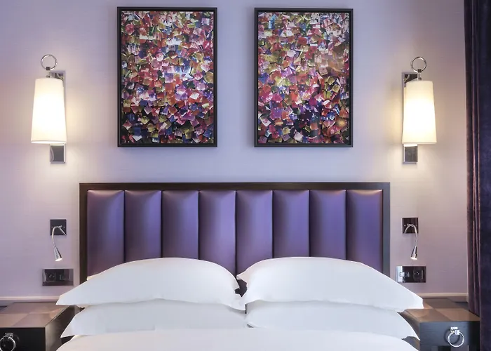 מלון Vendome Opera 4*